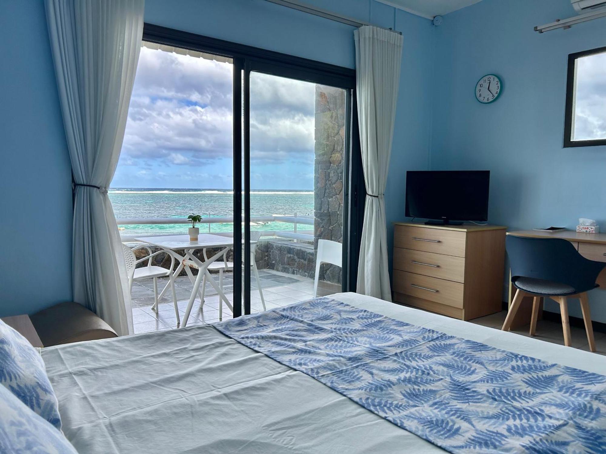Blue Beryl Guest House Блу Бей Екстериор снимка
