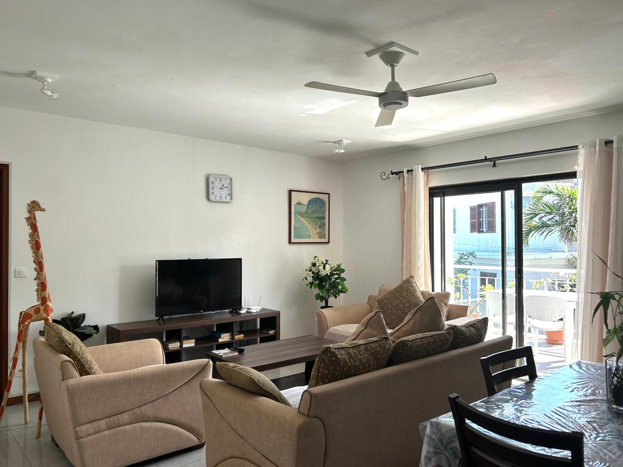 Blue Beryl Guest House Блу Бей Екстериор снимка