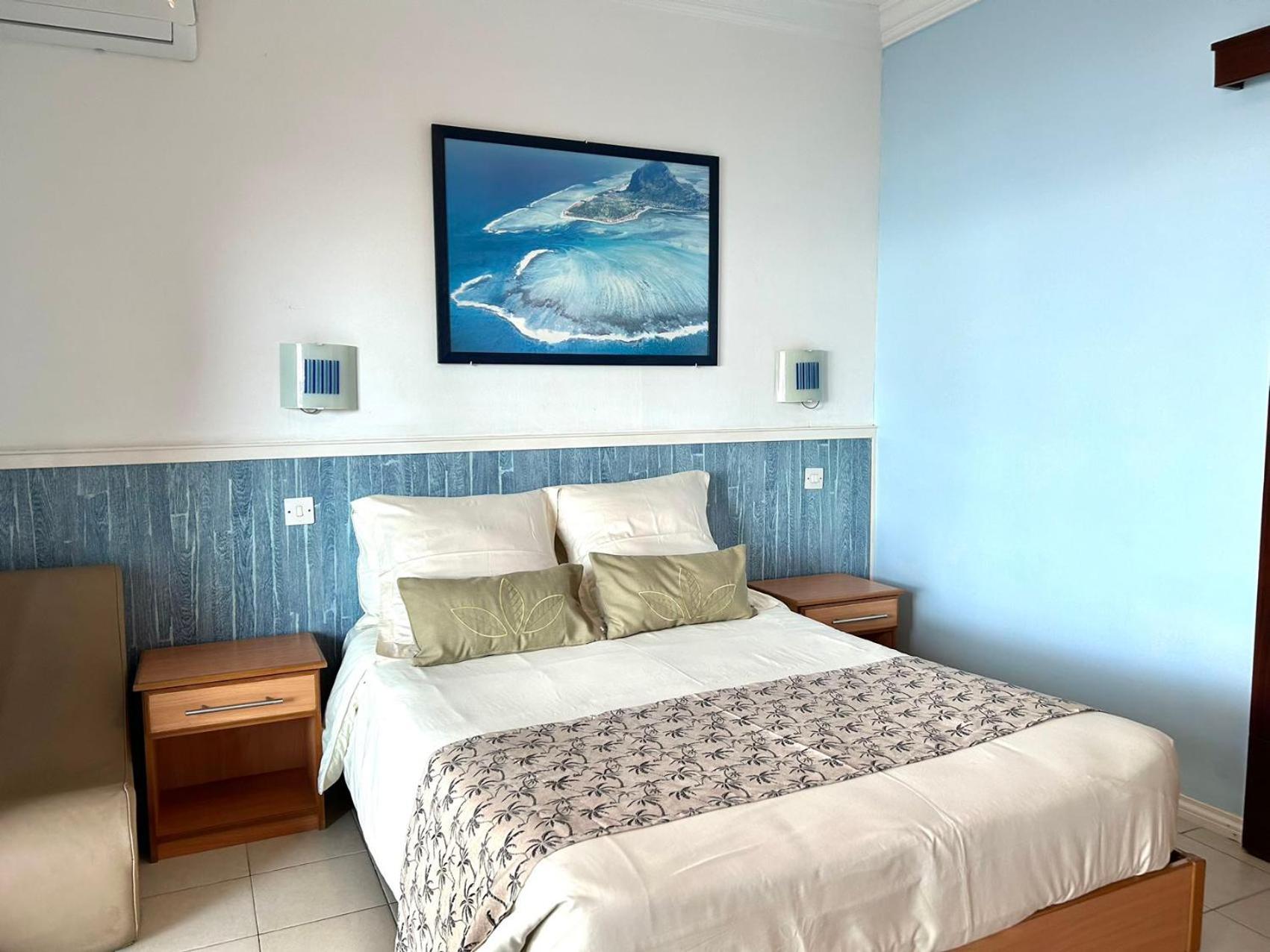 Blue Beryl Guest House Блу Бей Екстериор снимка